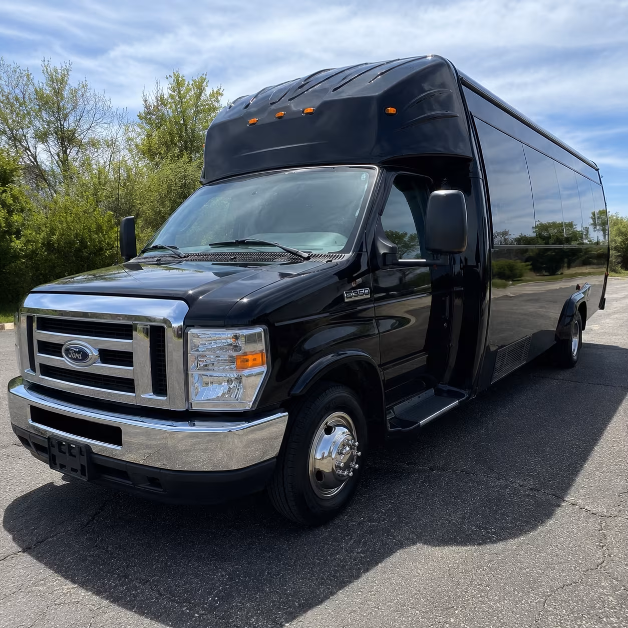Spring Valley Winery Tour & Pub Crawl Transportation